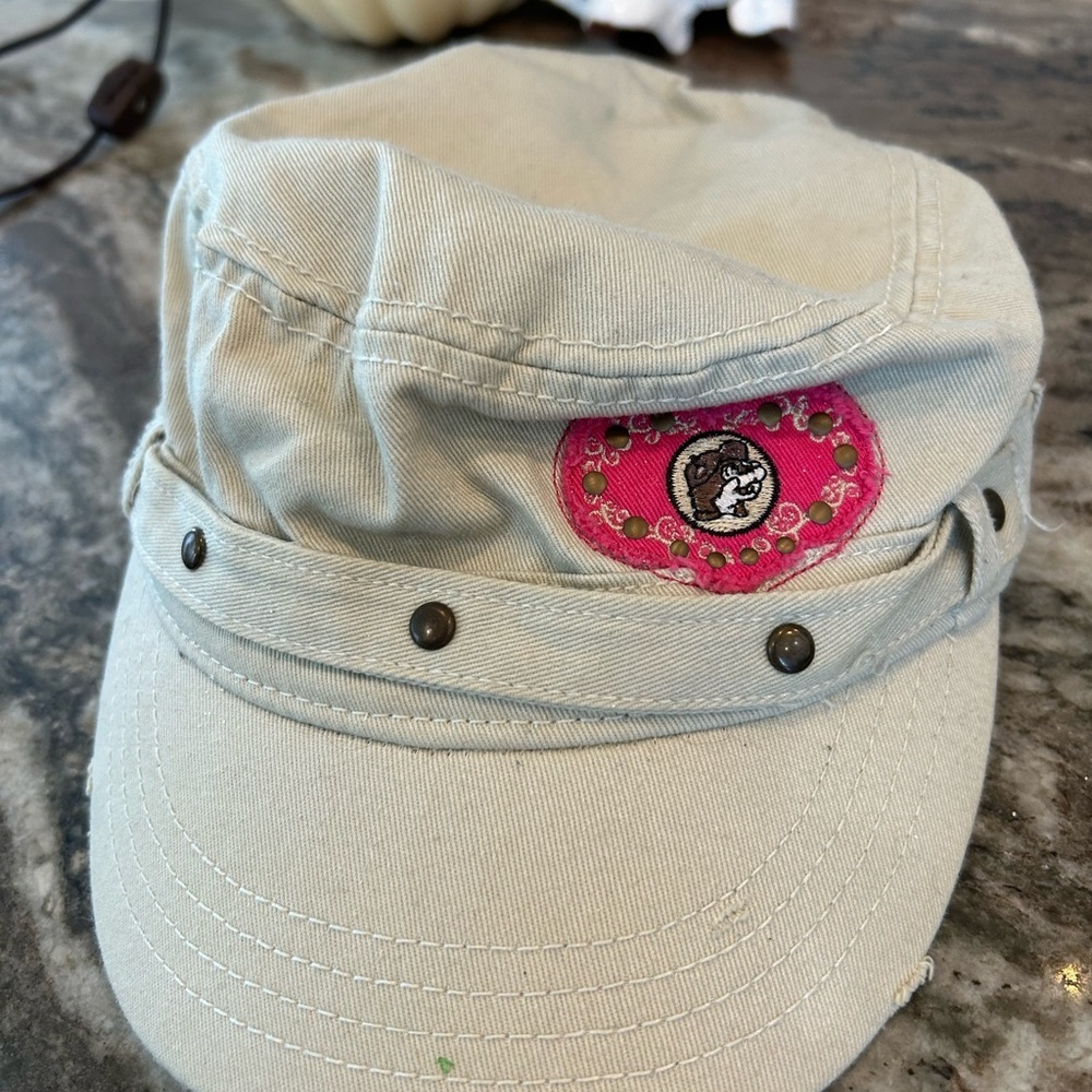 Buc-ees valentines cap, has slight wear but overall GUC